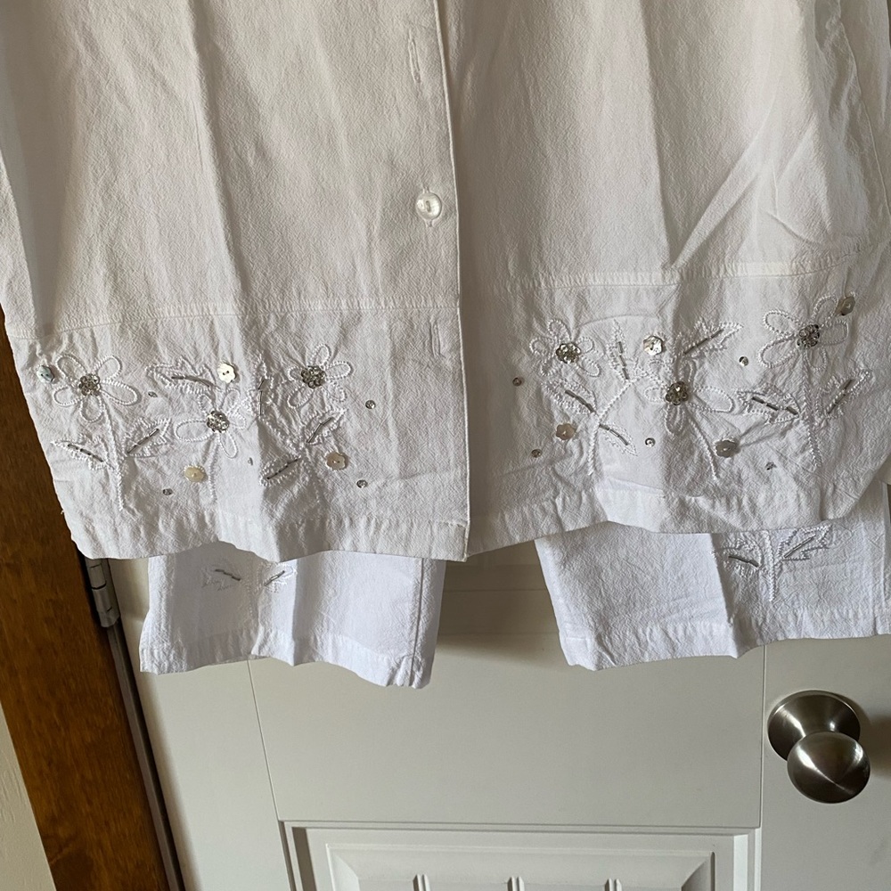 NWOT - Jane Ashley Sequined & Embroidered Crop Pant Set - Size Lg - White - Picture 2 of 13
